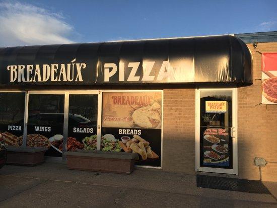 Breadeaux Pizza