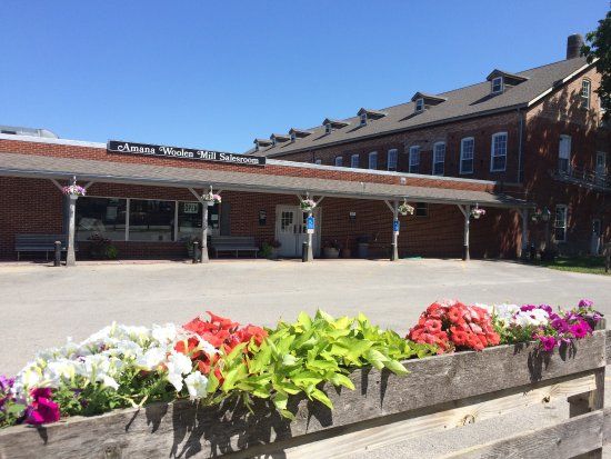 Amana Woolen Mill